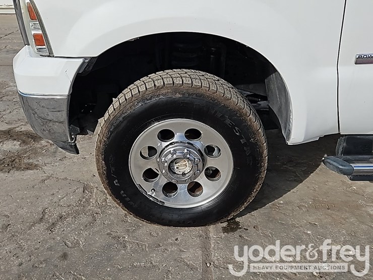 ford-f350-xlt-image-13