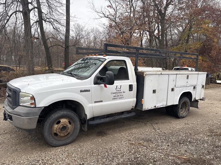 ford-f350-xl-image-1