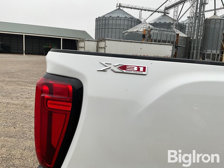 2022-gmc-sierra-2500-image-18