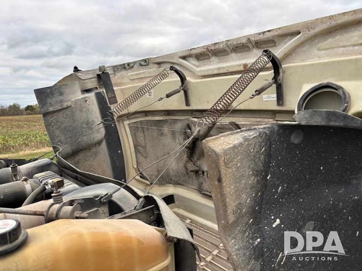 international-4900-image-32