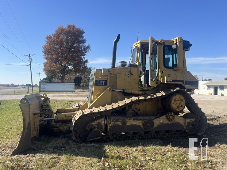 caterpillar-d6h-xl-image-1