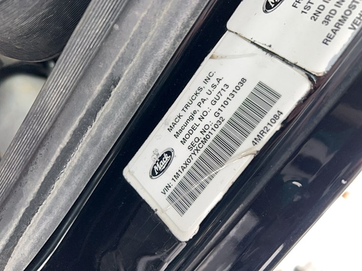 2012-mack-gu713-granite-truck-tractor-vn:1m1ax07yxcm011032-image-7