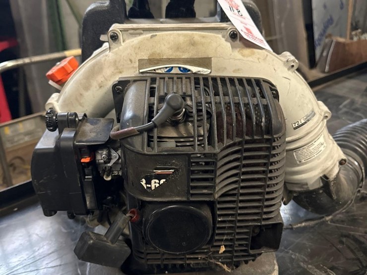 echo-gas-backpack-blower-image-1