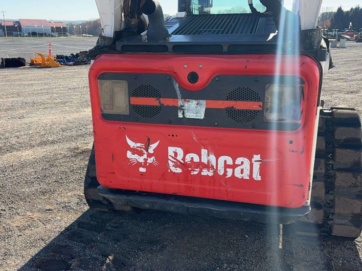 2021-bobcat-t870-image-19