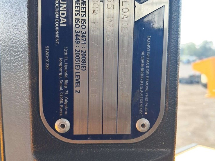 2018-hyundai-hl965-image-27