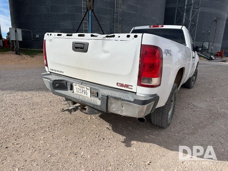 2009-gmc-sierra-2500hd-image-7