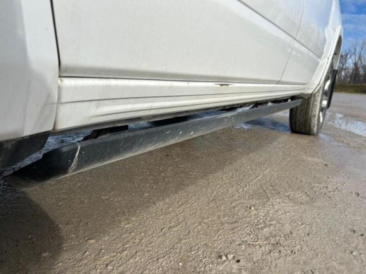 2020-ram-1500-laramie-longhorn-image-49