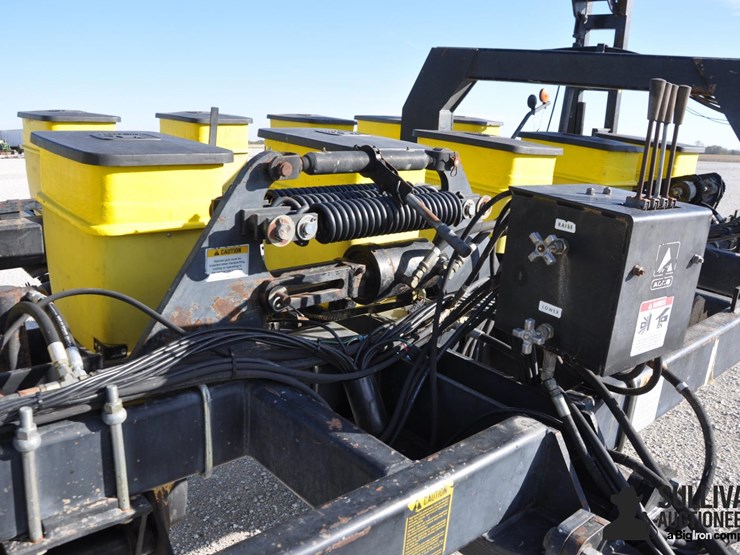 black-machine-16-17-image-14