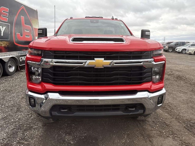 2025-chevrolet-2500-image-7