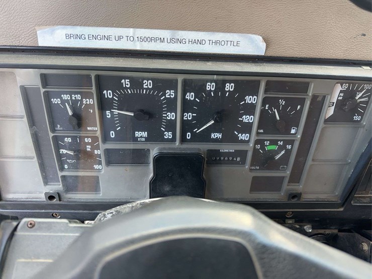 1991-international-4700-image-22