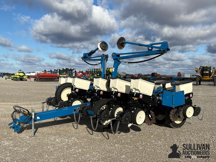kinze-3200-image-1