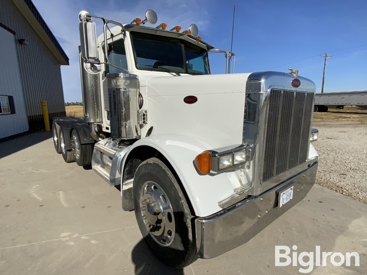 2006-peterbilt-379-image-17