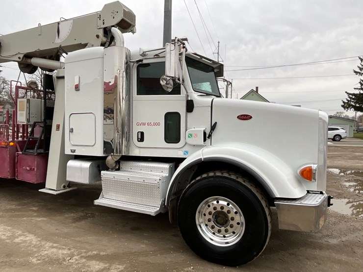 2015-peterbilt-365-image-8