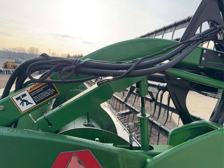 john-deere-630f-image-21