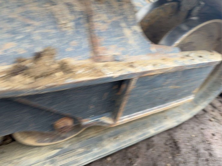 2024-bobcat-t650-image-16