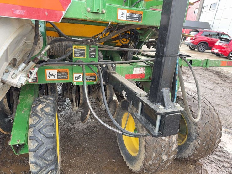 2011-john-deere-1990-image-61