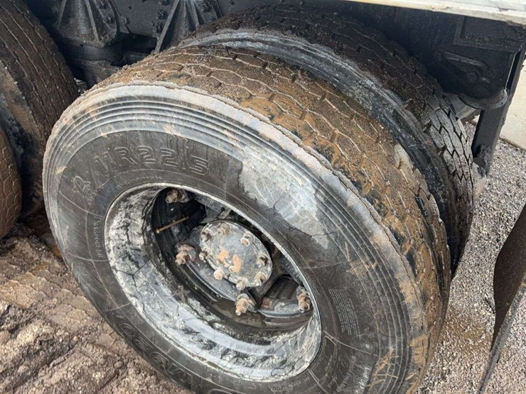 1994-ford-lt9000-image-5