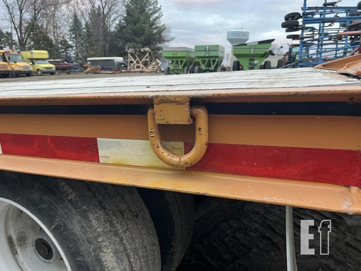 2010-econoline-25-ft-x-96-in-image-5