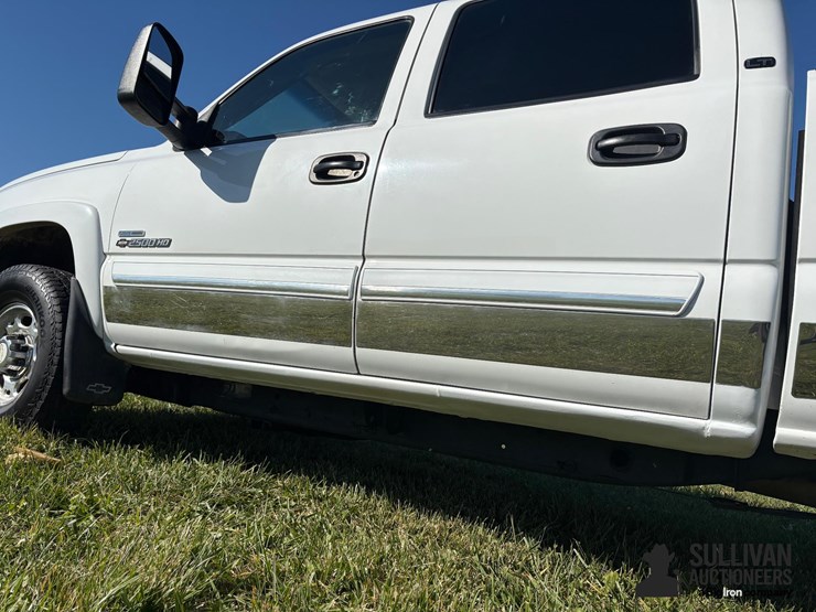 chevrolet-silverado-2500-image-12