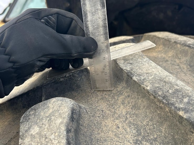 2014-challenger-mt585d-image-36