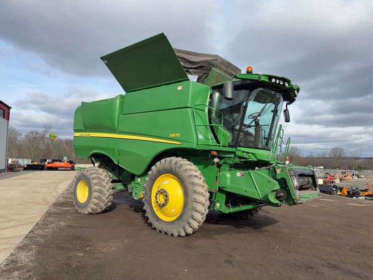 2013-john-deere-s670-image-2