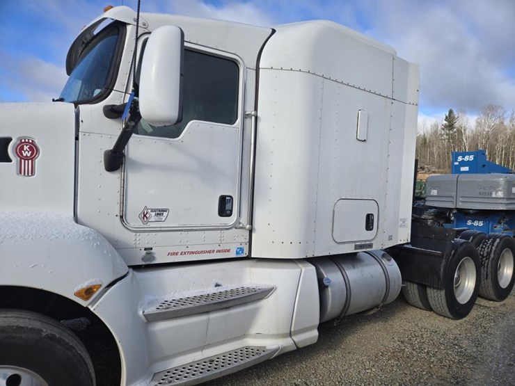 2013-kenworth-t660-image-12