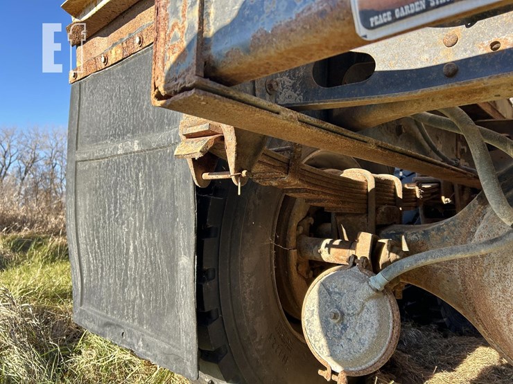 1986-international-f2375-image-40