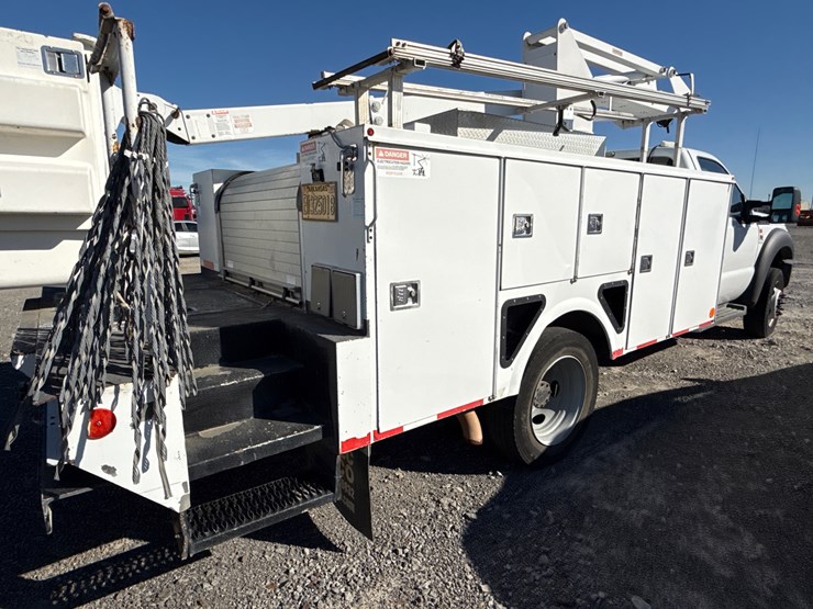 2012-ford-f550-image-15