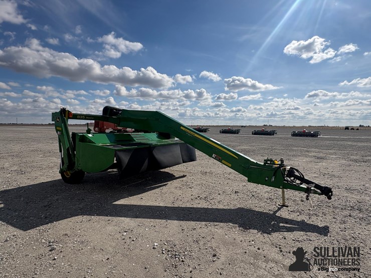 2012-john-deere-835-image-3