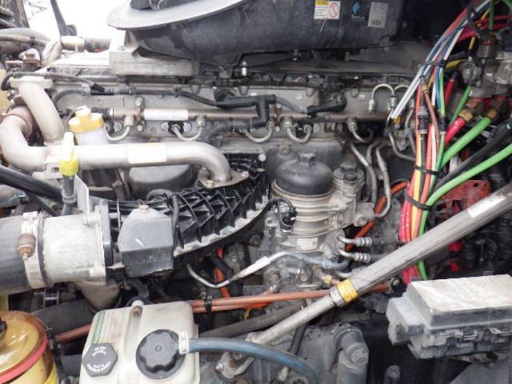 freightliner-cascadia-125-image-25