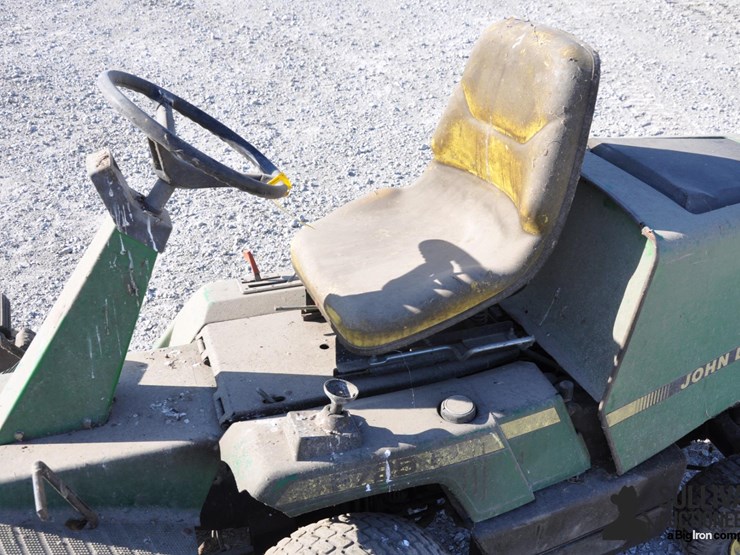 john-deere-f725-image-15