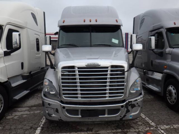 2019-freightliner-cascadia-125-image-5