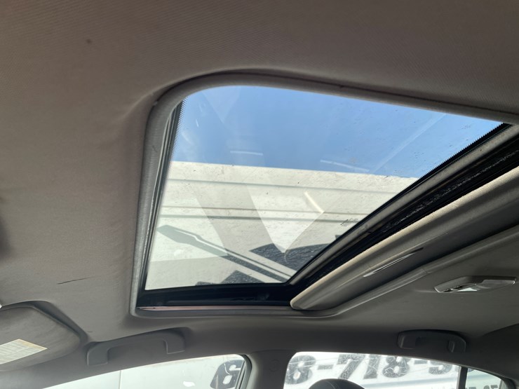 #1078-•-2010-nissan-sentra-ser-spec-v-sedan-(has-wi-title)-image-43