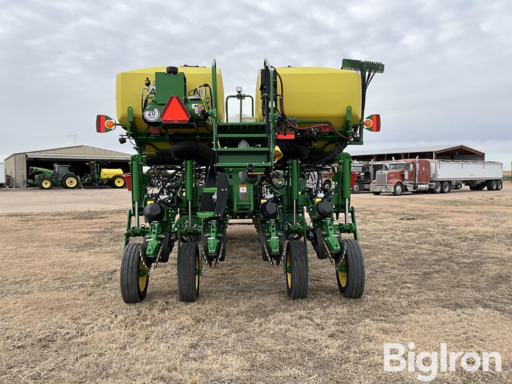 2021-john-deere-1775nt-image-6