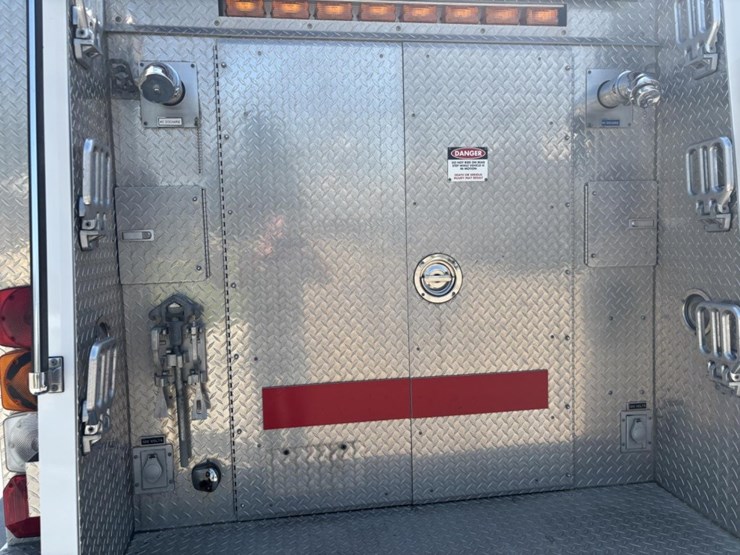 freightliner-fl80-image-10