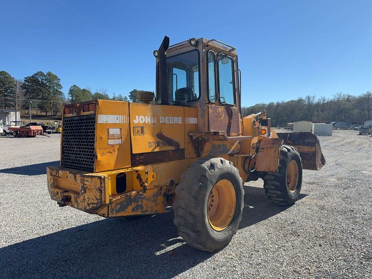 john-deere-444-image-5