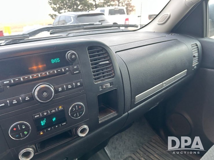 chevrolet-2500hd-image-25