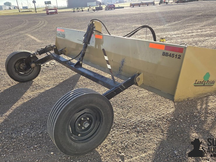 land-pride-bb4512-image-5
