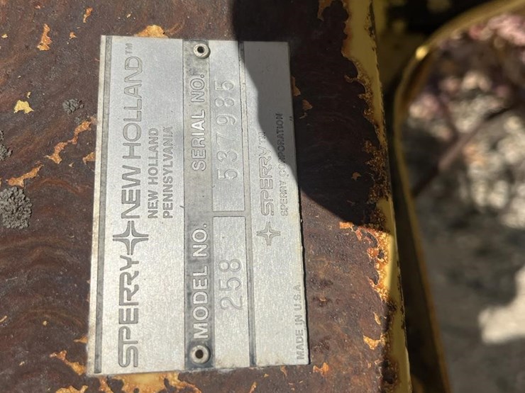 new-holland-258-image-5