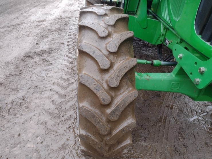 john-deere-6215-image-19