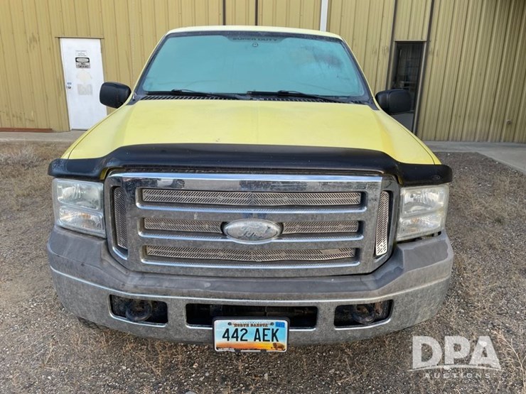 ford-f250-xlt-image-2