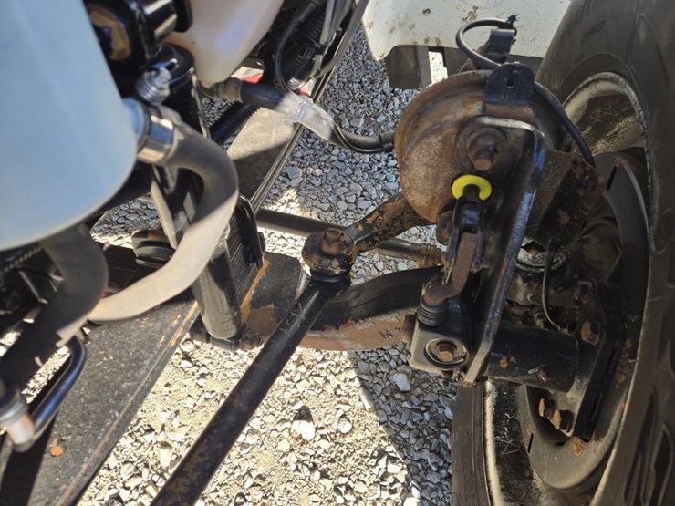 2022-international-mv607-image-38