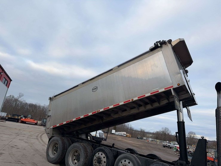 2010-kenworth-t800-image-63