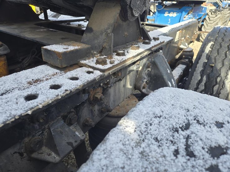 2013-kenworth-t660-image-17