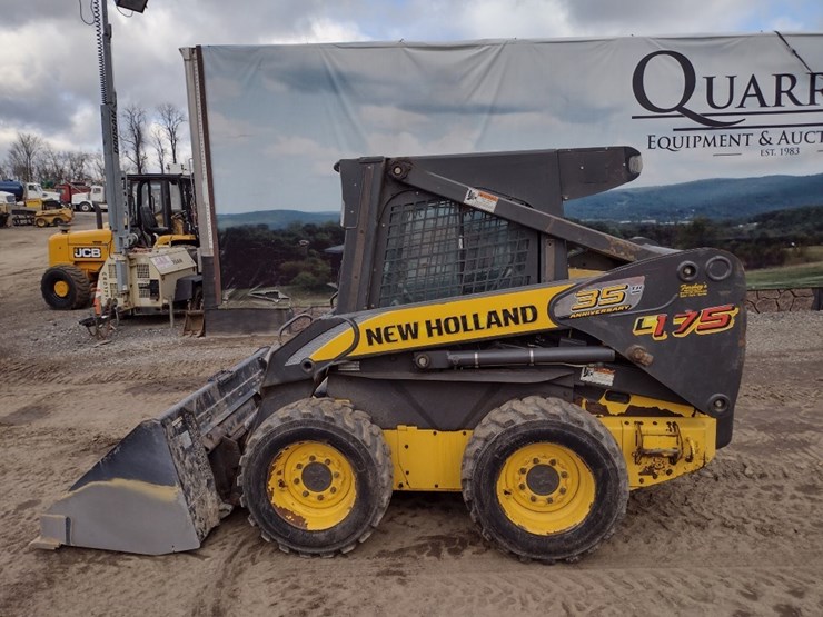 new-holland-l175-image-1