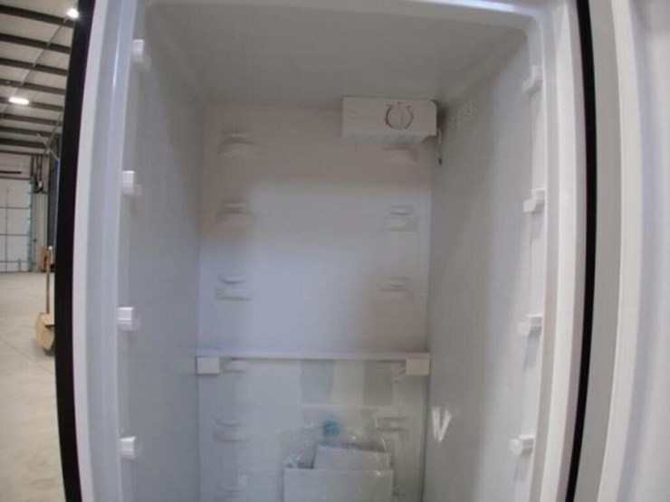 vissani-7.1-cu-ft-upright-freezer-image-14