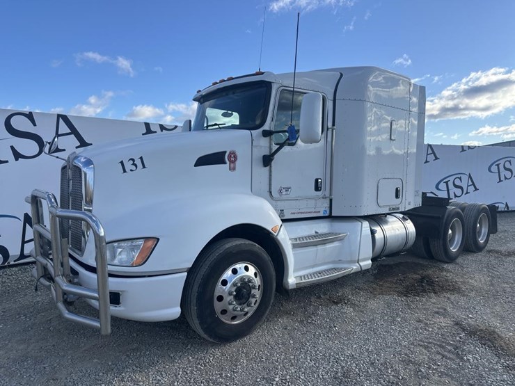 2013-kenworth-t660-image-1