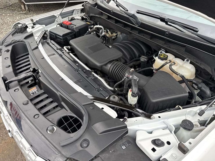 2023-gmc-yukon-denali-image-29