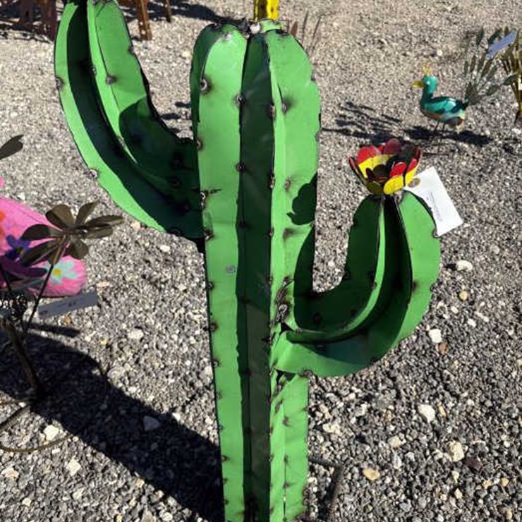 #82 • Metal Art- Medium Cactus