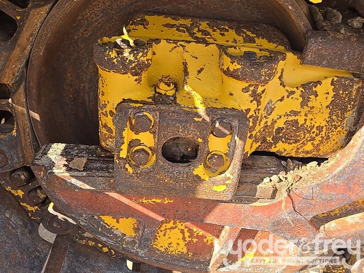 2018-komatsu-d61pxi-24-image-11